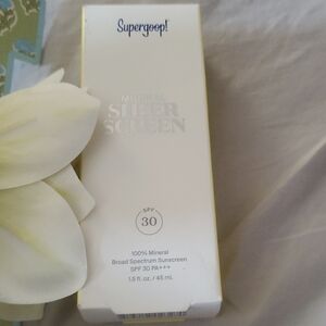 Supergoop! Mineral Sheer Screen SPF 30 Sunscreen - White and Gold Accents
